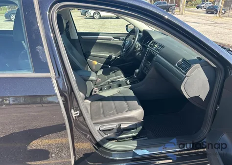 2018 Volkswagen Passat из США, поврежденный, VIN 1VWAA7A34JC046785